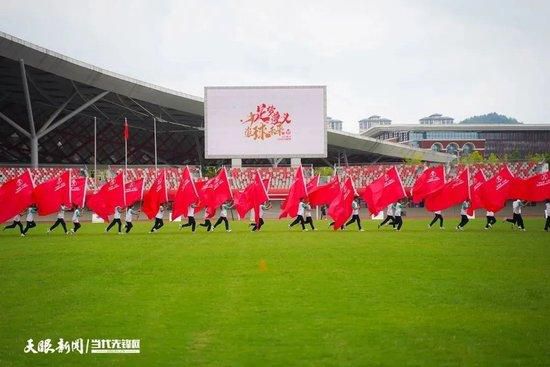 英格兰中卫斯莫林在2019年加盟罗马，至今已经为罗马出场146次，同时缺席了80场比赛，平均大约每3场比赛就要缺席1场。